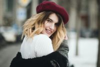 Ini Tips Memilih Pakaian Musim Dingin untuk Wanita dan 10 Rekomendasinya