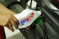 Bagaimana Cara Memilih Oli Mesin Yang Tepat